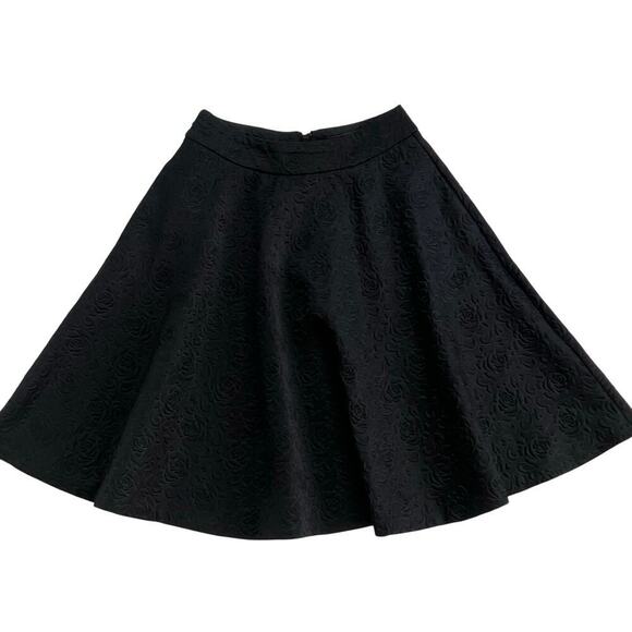 GUESS Los Angeles Circle Skater Skirt XS w/ Pockets Black Embossed Floral - Picture 1 of 13